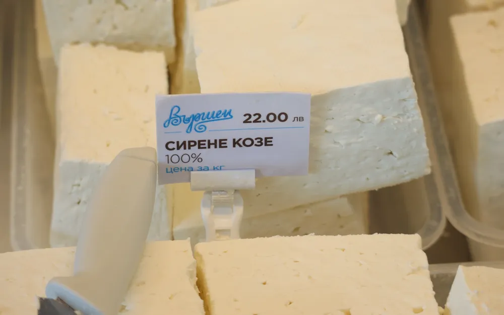 Сирене или имитиращ млечен продукт: Задължават заведенията да посочат съставките в шопската салата