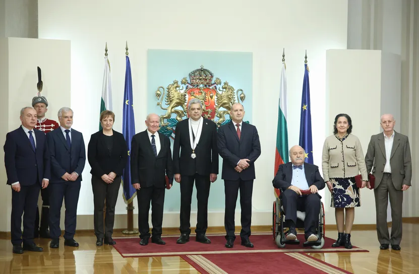 Радев: България може да бъде модерна и просперираща само ако уважаваме науката и прогреса